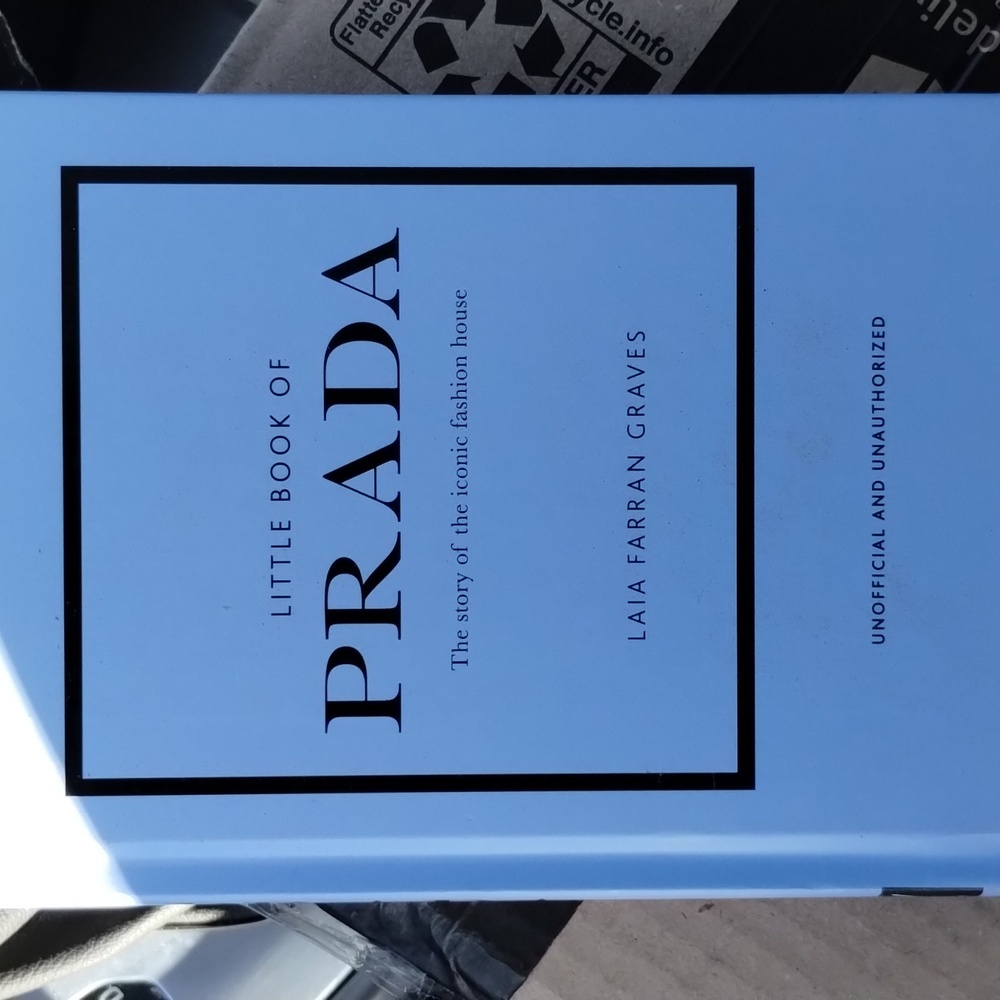 3$ run. Prada book